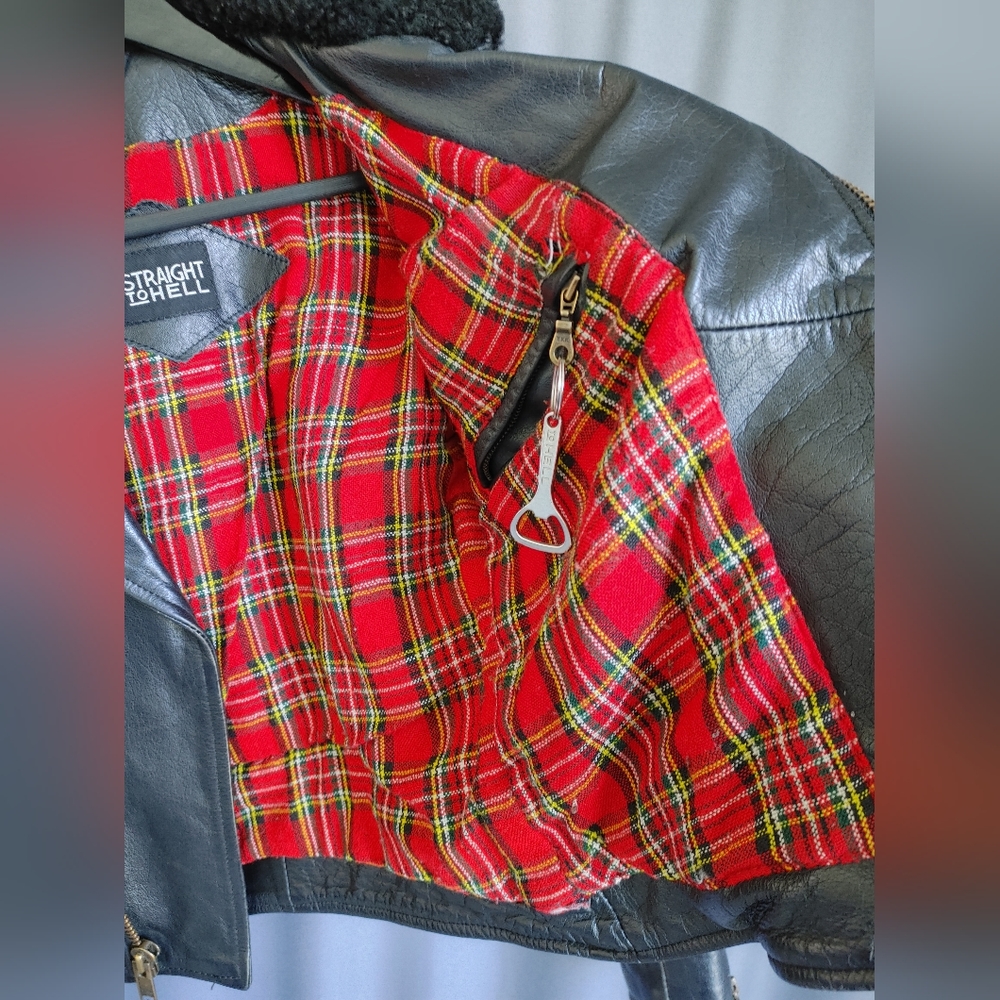 Women's Black Leather Jacket - Picture 7 of 8